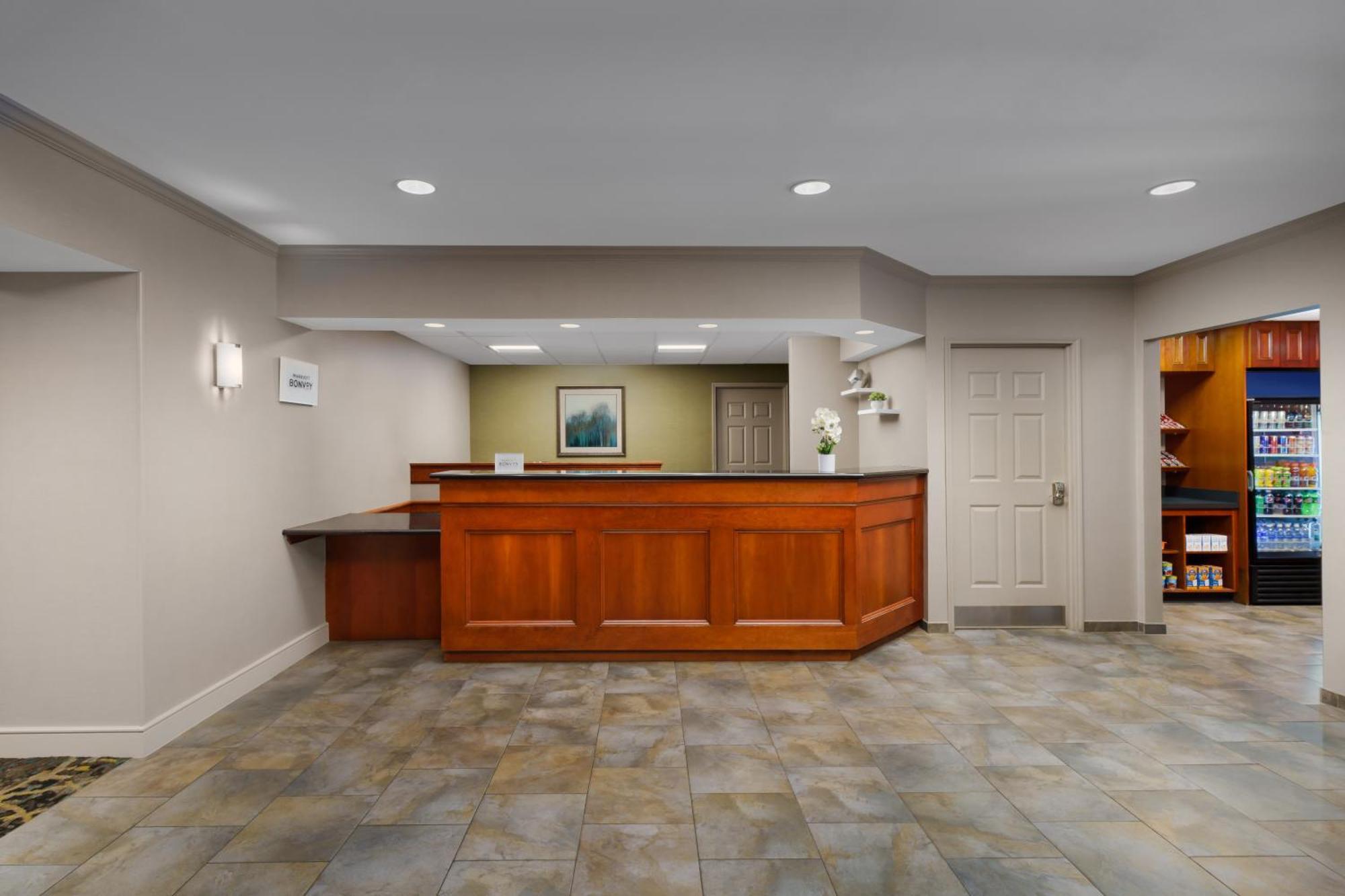 Residence Inn Boston Франклин Экстерьер фото